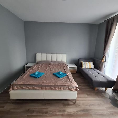 Garsoniera Zebra Apartamento Braşov Exterior foto